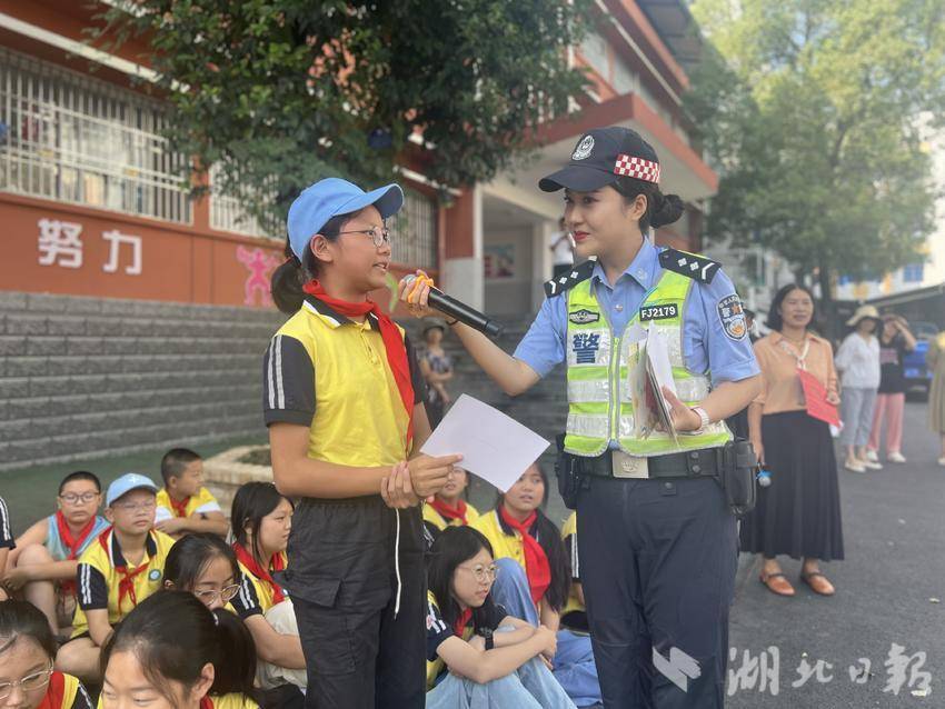 沙巴克下载器